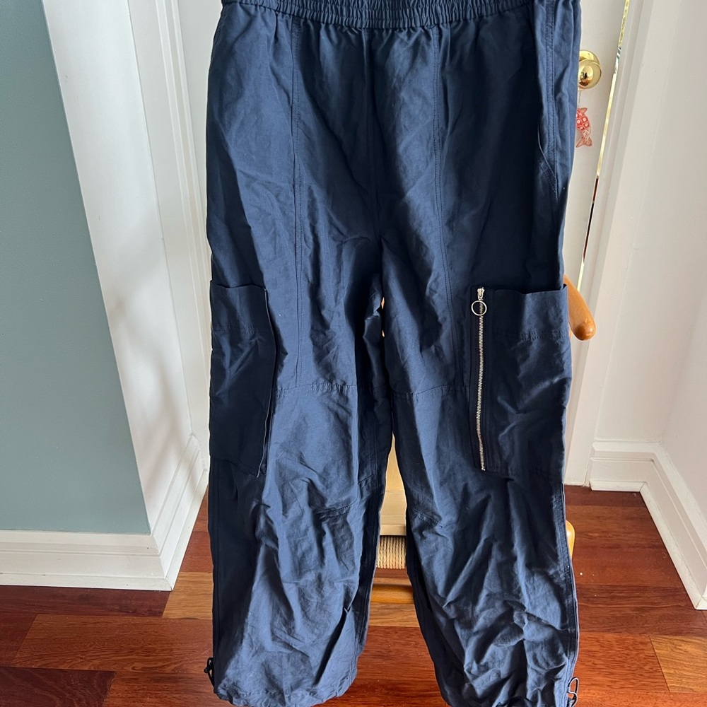 NWT Sweaty Betty Navy Cargo Pants
